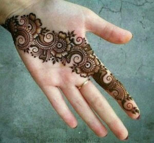 Modern Simple Mehndi Designs Step by Step (2)
