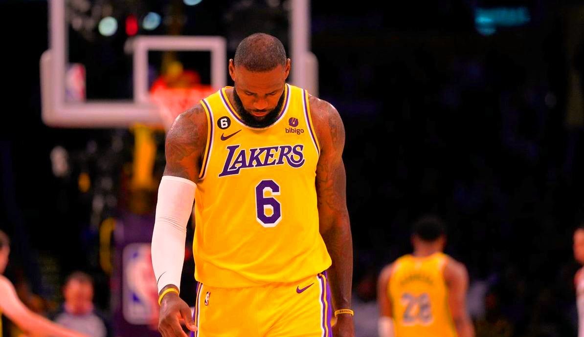 what position does lebron james play in football